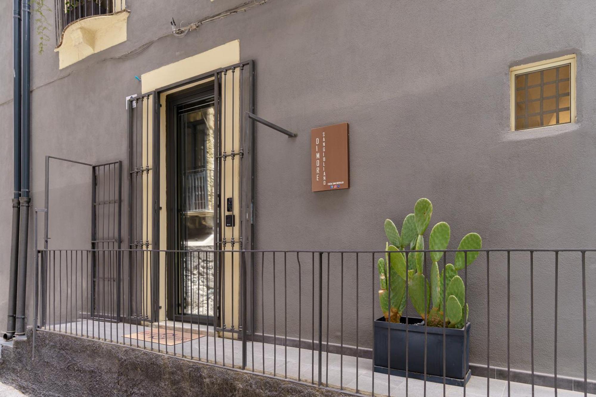 Dimore Sangiuliano CTA Exterior photo